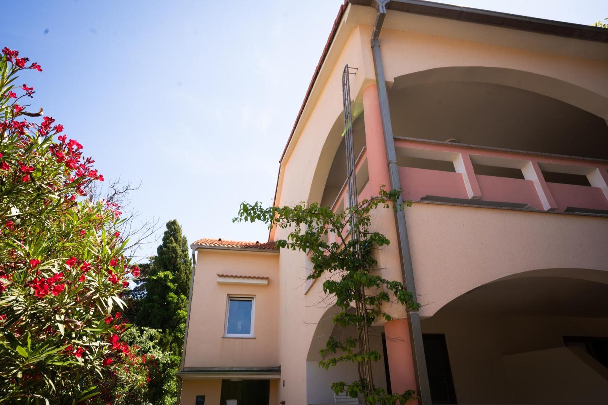 Villa Barbara Oasis Central Suite With Terrace Novalja Exterior foto